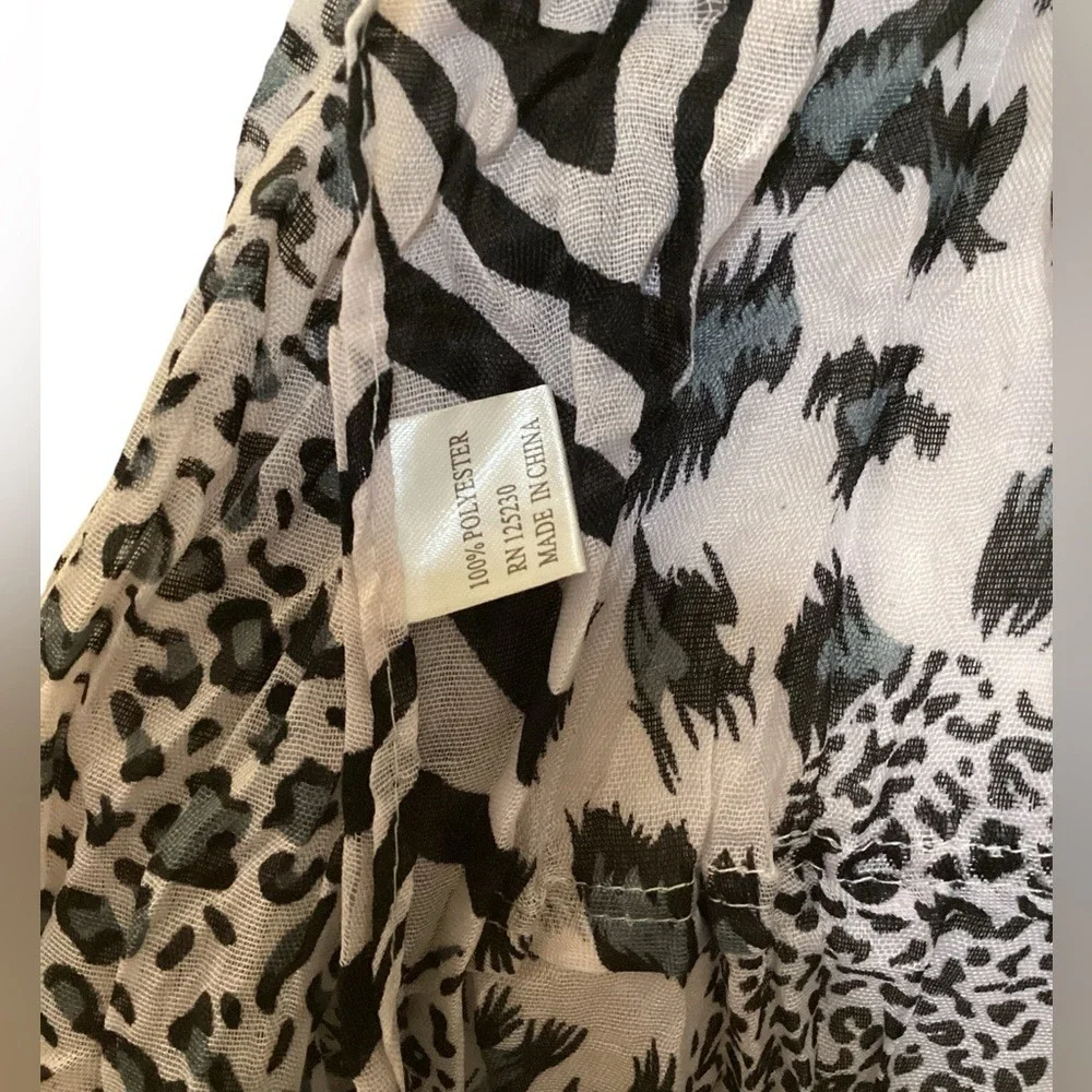 Women's Infinity Scarf Leopard Zebra Print Lightweight Polyester Black White